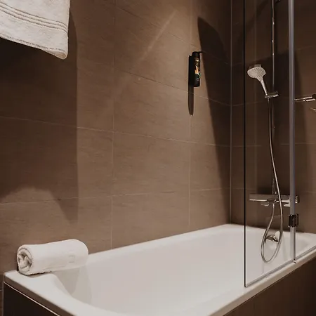 Bristol Hotel 3*