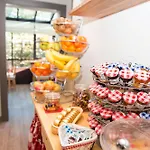 韦尔比耶布里斯托尔酒店 酒店